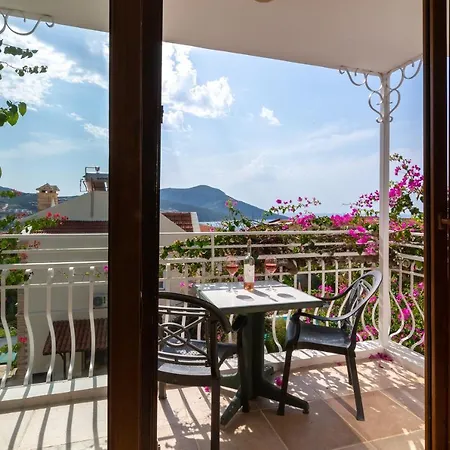 Korsan No.16 * Kaş